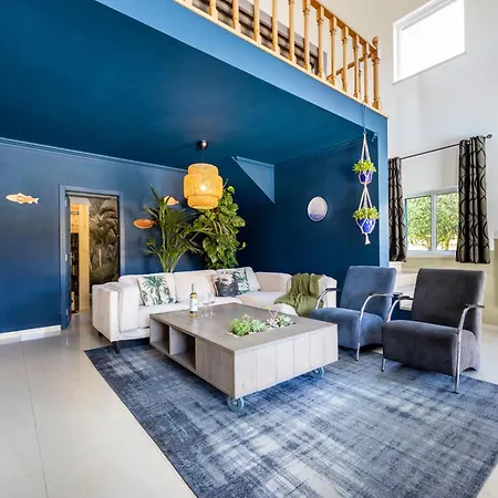 Casa Skip Villa *